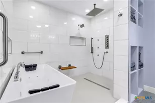 5037 N State Hwy 123, Seguin, TX 78155 - Photo 19