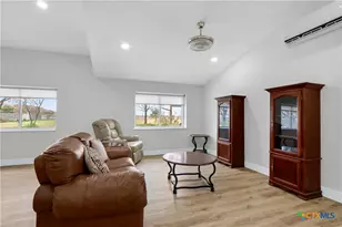 5037 N State Hwy 123, Seguin, TX 78155 - Photo 11