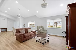 5037 N State Hwy 123, Seguin, TX 78155 - Photo 11