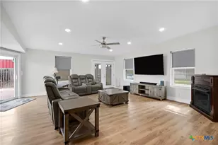 5037 N State Hwy 123, Seguin, TX 78155 - Photo 13