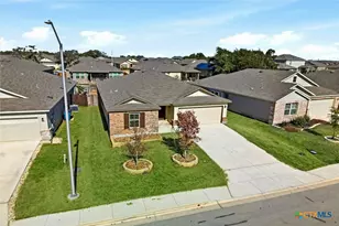 1132 Amber Lk, Seguin, TX 78155 - Photo 5