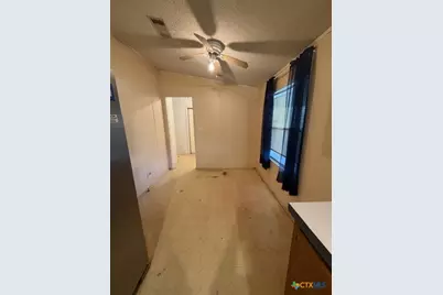 811 Cadwell, Yoakum, TX 77954 - Photo 13