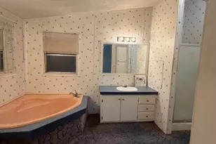 811 Cadwell, Yoakum, TX 77954 - Photo 9