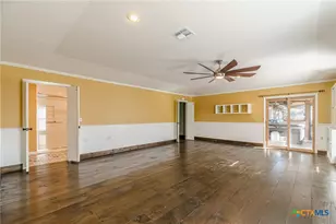 17 Ridge Dr, New Braunfels, TX 78130 - Photo 11