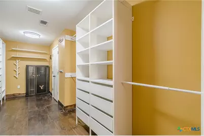 17 Ridge Drive, New Braunfels, TX 78130 - Photo 13