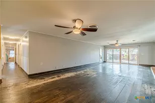 17 Ridge Dr, New Braunfels, TX 78130 - Photo 3