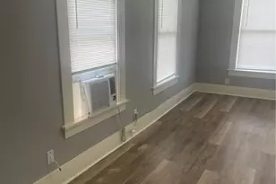 205 E Kingsbury St, Seguin, TX 78155 - Photo 7