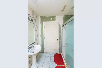 120 Crescent Drive, Victoria, TX 77905 - Photo 15