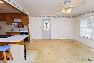 120 Crescent Drive, Victoria, TX 77905 - Photo 5