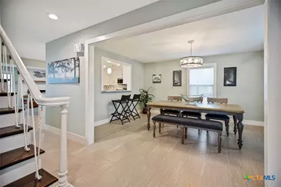 8 Las Brisas Place, Port Lavaca, TX 77979 - Photo 3