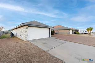 3607 Levy Ln, Killeen, TX 76542 - Photo 3