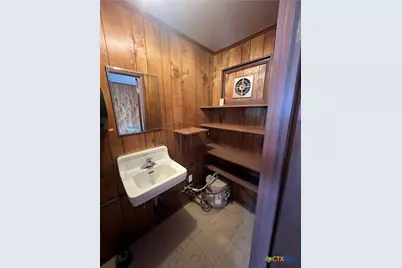 3007 E Red River Street, Victoria, TX 77901 - Photo 9