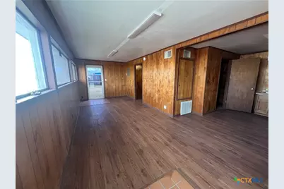 3007 E Red River Street, Victoria, TX 77901 - Photo 5