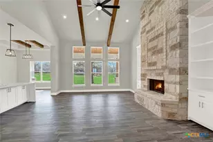 100 Hondo Rdg, La Vernia, TX 78121 - Photo 5