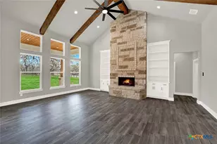100 Hondo Rdg, La Vernia, TX 78121 - Photo 7