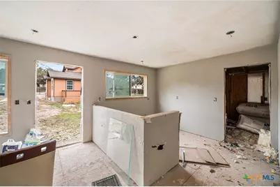 22914 Skila Drive, Elmendorf, TX 78112 - Photo 31