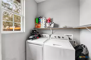 22914 Skila Dr, Elmendorf, TX 78112 - Photo 23