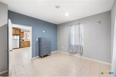 22914 Skila Drive, Elmendorf, TX 78112 - Photo 9