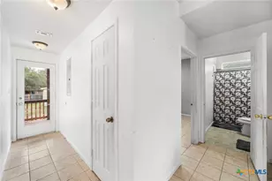 22914 Skila Dr, Elmendorf, TX 78112 - Photo 17