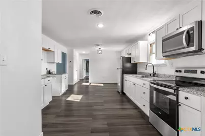 2005 E Avenue I, Temple, TX 76501 - Photo 13