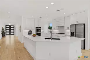 477 Willow Moon Ranch Rd, Crawford, TX 76638 - Photo 7