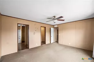 3814 New Mathis Rd, Elmendorf, TX 78112 - Photo 5