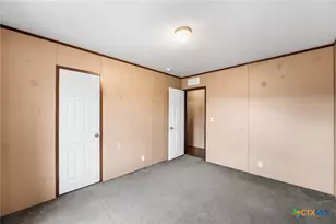 3814 New Mathis Rd, Elmendorf, TX 78112 - Photo 21