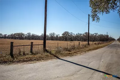 1387 County Road 304, Floresville, TX 78114 - Photo 11