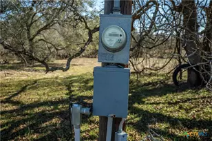 1387 County Rd 304, Floresville, TX 78114 - Photo 33