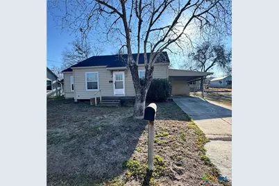 209 Lackey Street, Cuero, TX 77954 - Photo 1