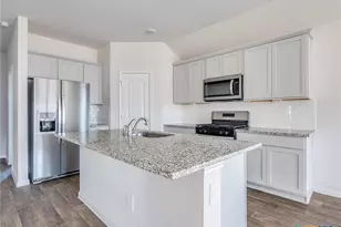 316 Addison Pl, Lockhart, TX 78644 - Photo 5
