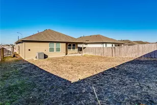 316 Addison Pl, Lockhart, TX 78644 - Photo 27