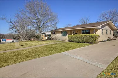 120 N 29th Street, Gatesville, TX 76528 - Photo 21