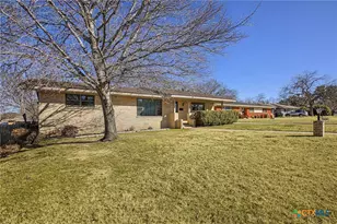 120 N 29th St, Gatesville, TX 76528 - Photo 21