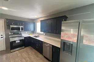 1203 17th St, Copperas Cove, TX 76522 - Photo 3