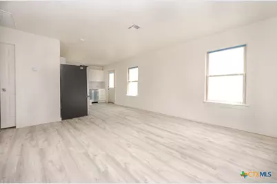 1010 S 4th Street, Temple, TX 76504 - Photo 9