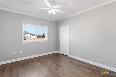 647 Oak Creek Parkway, Seguin, TX 78155 - Photo 41