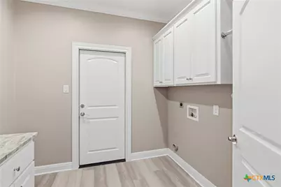 647 Oak Creek Parkway, Seguin, TX 78155 - Photo 37