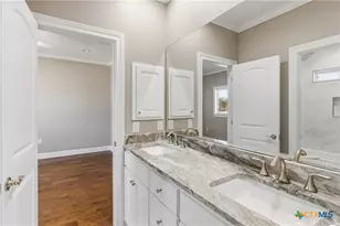 647 Oak Creek Pkwy, Seguin, TX 78155 - Photo 43