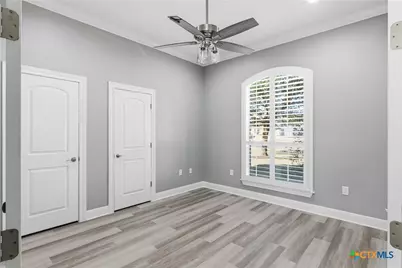 647 Oak Creek Parkway, Seguin, TX 78155 - Photo 15