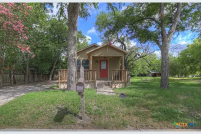 1630 Katy Street, New Braunfels, TX 78130 - Photo 3