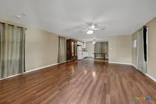 1630 Katy St, New Braunfels, TX 78130 - Photo 11