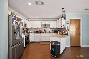 1911 Palace Dr, New Braunfels, TX 78130 - Photo 13