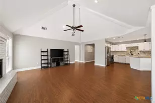 1911 Palace Dr, New Braunfels, TX 78130 - Photo 9