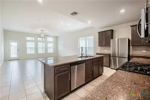 2241 Windswept Wy, New Braunfels, TX 78132 - Photo 7