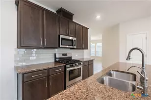 2241 Windswept Wy, New Braunfels, TX 78132 - Photo 9