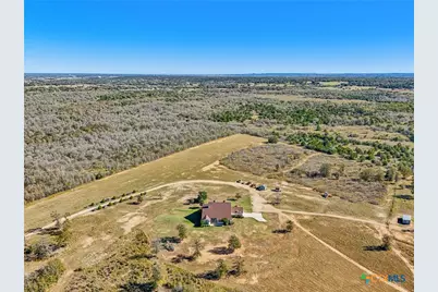 1525 Fm 1704, Elgin, TX 78621 - Photo 37