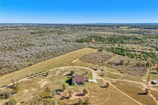 1525 Fm 1704, Elgin, TX 78621 - Photo 37