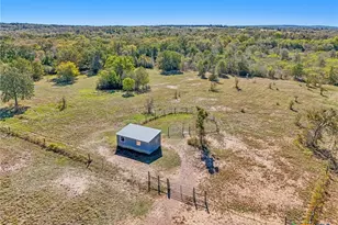 1525 Fm 1704, Elgin, TX 78621 - Photo 35