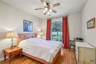 1525 Fm 1704, Elgin, TX 78621 - Photo 25